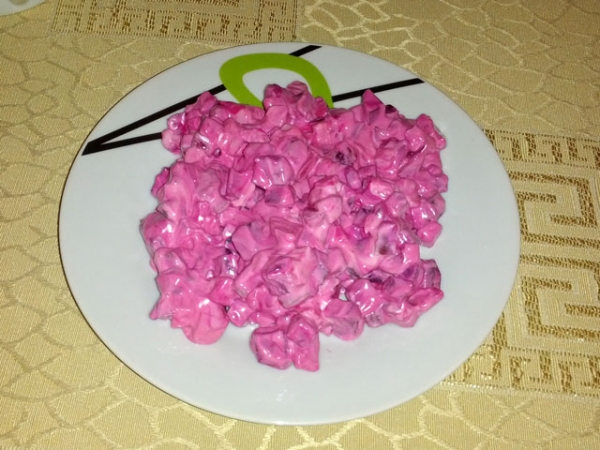 Majonézes céklasaláta