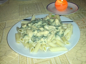 Tejszínes, spenótos csirkemell