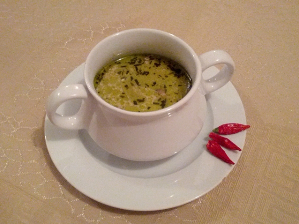 Tárkonyos csirkeleves